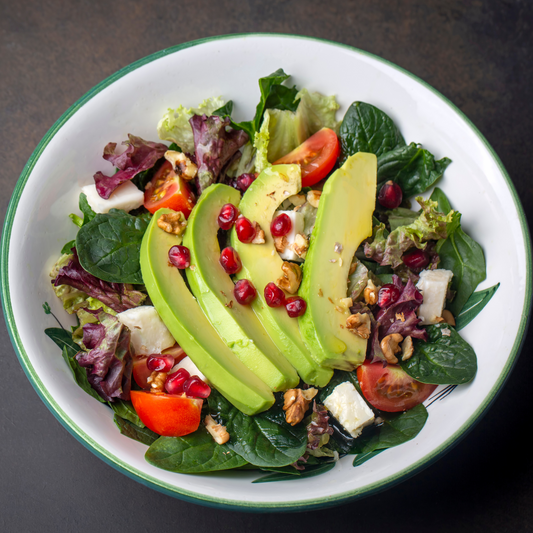 La salade d'avocat et de grenade